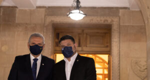 Το θέμα των αγνοουμένων στο επίκεντρο της συνάντησης Φωτίου – Χαρδαλιά