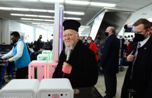 Επιστρέφει στην Κωνσταντινούπολη ο Οικουμενικός Πατριάρχης