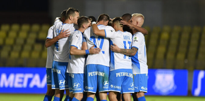 Έριξε “τριάρα” στη Δόξα (3-0) και πάτησε κορυφή ο Απόλλωνας