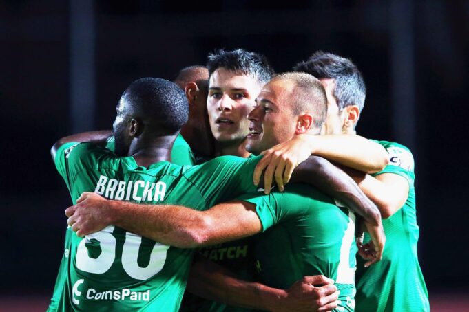 “Διαστημικός” Άρης με εννέα παίκτες φρέναρε την ΑΕΚ (1-0)