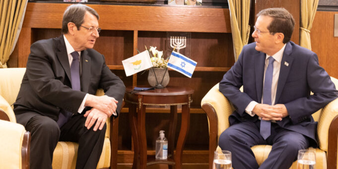 Herzog: Ισραήλ και Κύπρος είναι όσο πιο κοντά μπορούν να είναι