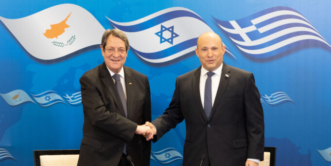 Συνάντηση Αναστασιάδη – Μπένετ στην Ιερουσαλήμ