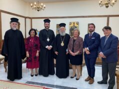 Στην Ελλάδα αντιπροσωπεία της Ιεράς Αρχιεπισκοπής Αμερικής για τη διανομή του “Greece Fires Relief Fund” – Επίσκεψη στη Μητρόπολη Χαλκίδος