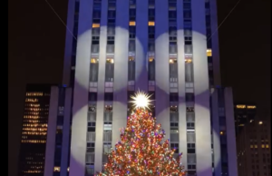 Φωταγωγήθηκε το Χριστουγεννιάτικο δέντρο στο Rockefeller Center