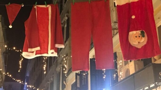 Τα “χρυσοκόκκινα” Χριστούγεννα της Κέρκυρας