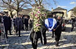 Στα Γιάννενα το τελευταίο ταξίδι του Κάρολου Παπούλια