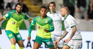 “Αλληλοεξόντωση” Ομόνοιας-ΑΕΚ στο ντέρμπι (1-1)