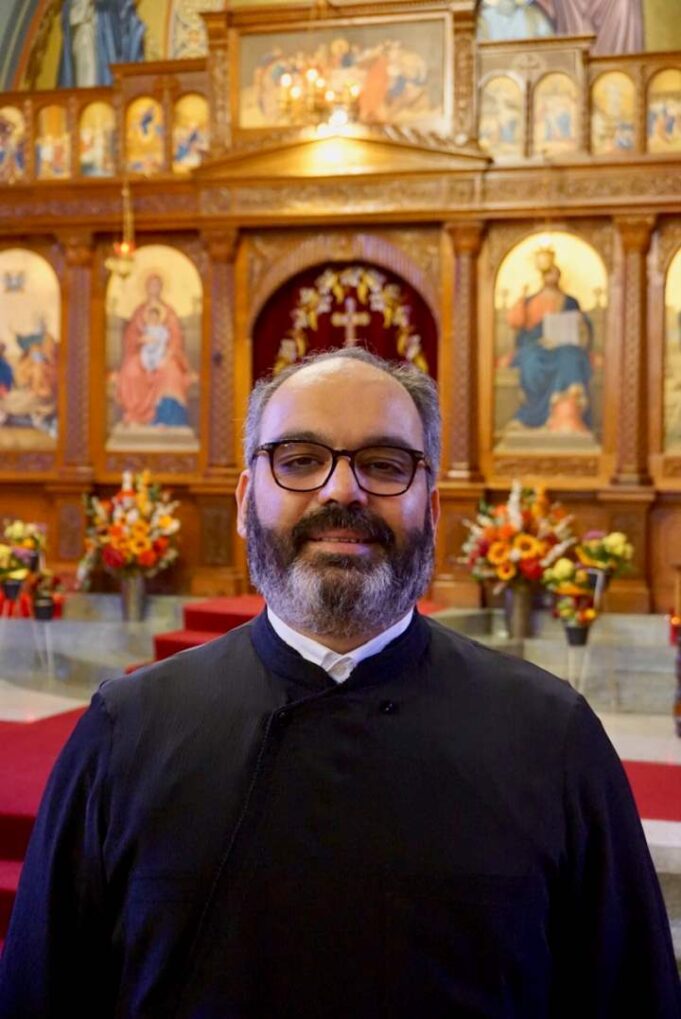 Ο π. Βασίλειος Τσουρλής νέος ιερατικώς προϊστάμενος του Αγίου Δημητρίου Αστόριας