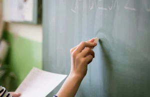 Τιμή στο δάσκαλο