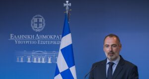 Κατσανιώτης: Είμαστε δίπλα στους Έλληνες της Ουκρανίας