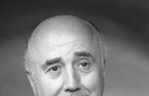 Fr. George Poulos, a legendary priest, Is Mourned