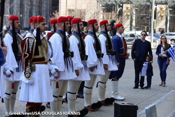 Η Ομογένεια τιμά την 25η Μαρτίου