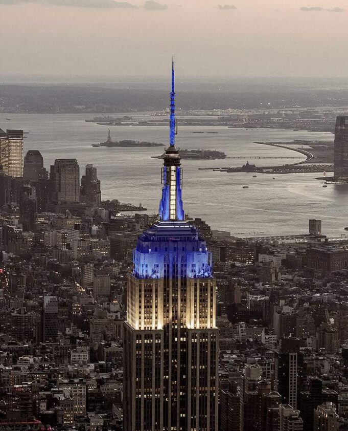 Governor Hochul Illuminates New York Landmarks in Celebration of Greek Independence Day