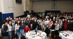 Οι ενορίτες της Ζωοδόχου Πηγής στο Μπρονξ γιόρτασαν μαζί την Τσικνοπέμπτη