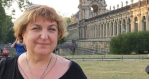 Εγκαταλείποντας την Ουκρανία με έναν παπαγάλο, τρεις γάτες και λίγα ρούχα