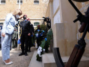 Ύψιστος στόχος η επανένωση και απελευθέρωση της Κύπρου, δήλωσε η ΠτΒ στα Φυλακισμένα Μνήματα