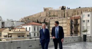 Περισσότερες από 460.000 διαθέσιμες αεροπορικές θέσεις από τις ΗΠΑ προς την Ελλάδα για το 2022