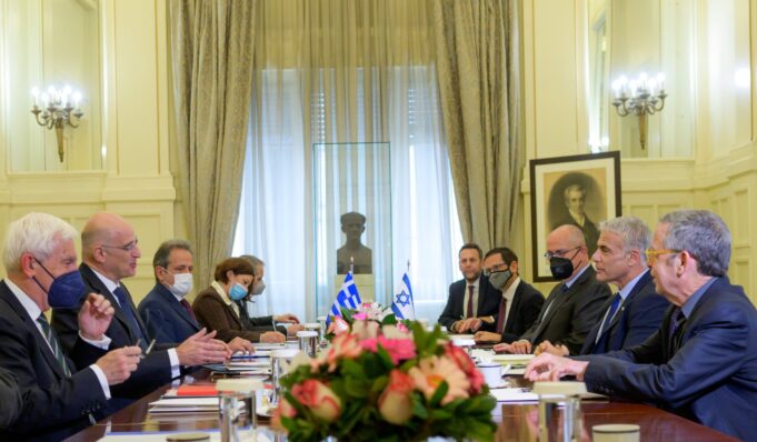 Γαΐρ Λαπίντ: Η Ελλάδα είναι σημαντικός σύμμαχος του Ισραήλ