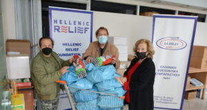 Το Ίδρυμα Συμπαράστασης βοηθά άπορους στην Ελλάδα για το Πάσχα