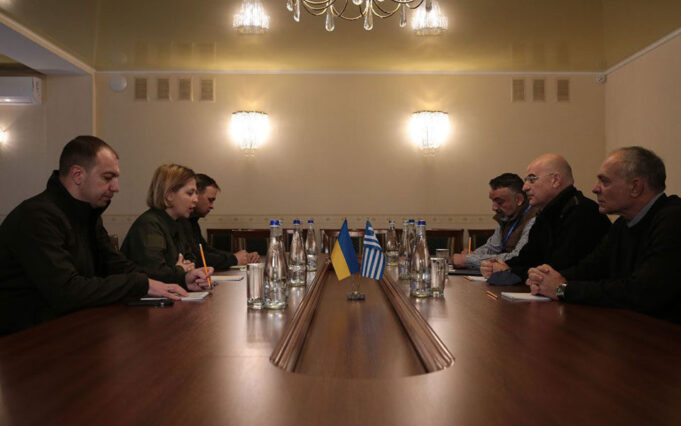 Dendias pledges Greek support for Odessa reconstruction