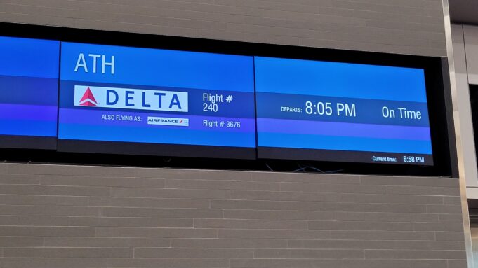 Πανηγυρικά ξεκίνησε η απευθείας πτήση της Delta “Βοστώνη-Αθήνα”