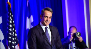 Απονομή παρασήμων από τον Πρωθυπουργό Κ. Μητσοτάκη σε ΑHEPA και ομογενείς