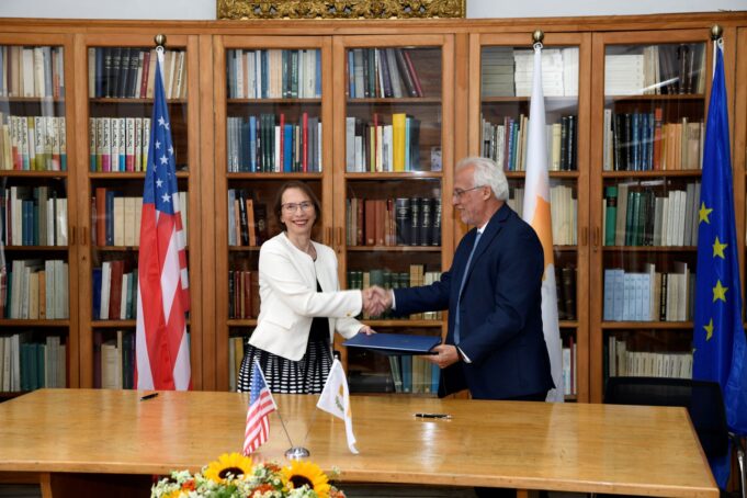 Συμφωνία μεταξύ Κύπρου και ΗΠΑ για την επιβολή περιορισμών στις εισαγωγές σε κατηγορίες αρχαιολογικού και εθνολογικού υλικού της Κύπρου