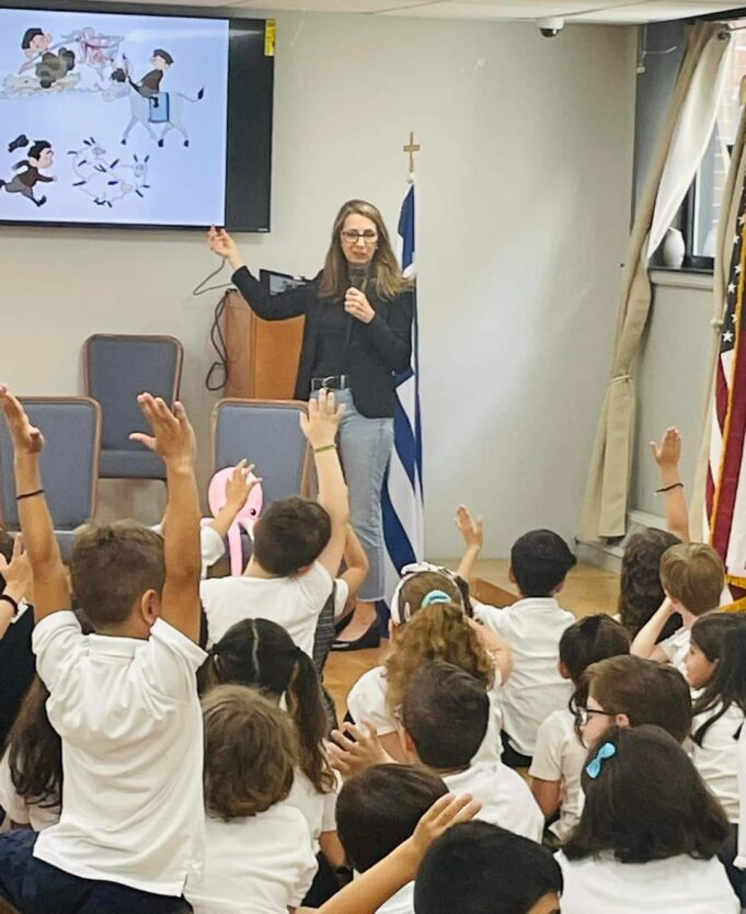 H συγγραφέας Βιολέττα Αναγνώστου -Φαβέρο στο Σχολείο του Αγίου Δημητρίου Αστόριας