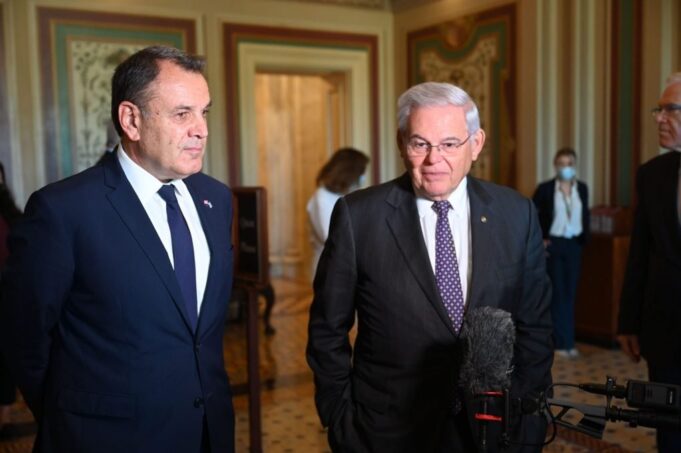 Συνάντηση Ν. Παναγιωτόπουλου με τον γερουσιαστή Ρ. Μενέντεζ