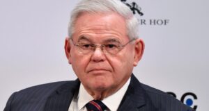 Menendez: Turkey unwilling to resolve issues before F-16 purchase