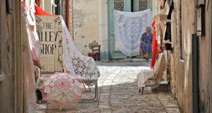 Υπ. Εμπορίου: Στηρίζει τις προσπάθειες Λευκάρων για αναζωογόνηση