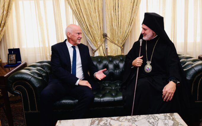 Συνάντηση του Αρχιεπισκόπου Ελπιδοφόρου με τον Γιώργο Παπανδρέου