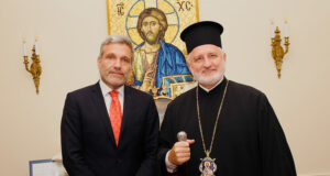 Στον Αρχιεπίσκοπο Ελπιδοφόρο ο νέος Γενικός Πρόξενος της Ελλάδας στη Νέα Υόρκη