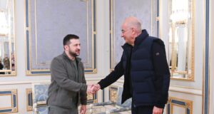 Συνάντηση Ν. Δένδια – Β. Ζελένσκι στο Κίεβο