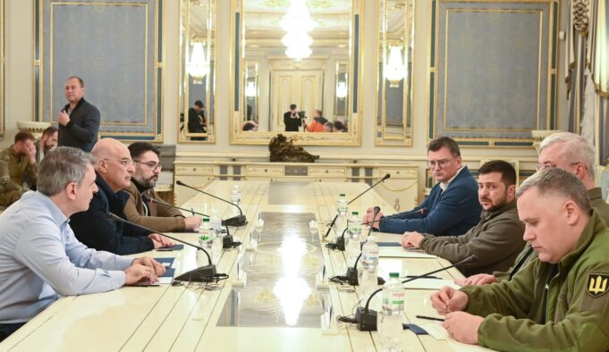 Ν. Δένδιας: Η υποστήριξη της Ελλάδας στην Ουκρανία έχει στέρεα βάση τον σεβασμό στο Διεθνές Δίκαιο, στην εδαφική ακεραιότητα και την ανεξαρτησία