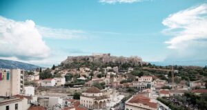 Επέκταση της τουριστικής περιόδου και δυναμικό ξεκίνημα για τη χειμερινή σεζόν “βλέπει” η αγορά