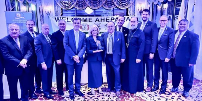 AHEPA Honors Hellenic Caucus Co-Founder Maloney, Three Ahepans for Lifetime Achievement