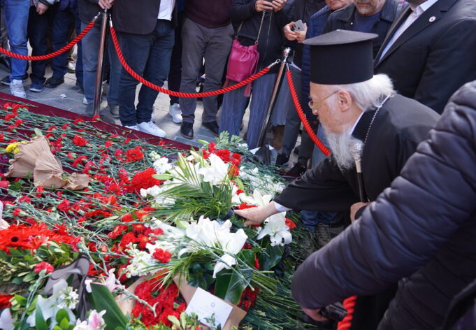 Στο σημείο της τρομοκρατικής επίθεσης στην Πόλη ο Οικουμενικός Πατριάρχης Βαρθολομαίος