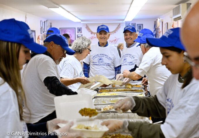 Πάνω από 1.000 γεύματα αγάπης από τον Σύλλογο Ελληνοαμερικανών Ιδιοκτητών Ακινήτων