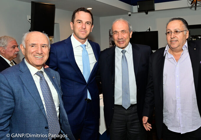 Σάββας Τσίβικος: Πρέπει να υποστηρίζουμε αυτούς που μας υποστηρίζουν. Πέρα από ιδεολογικές τοποθετήσεις