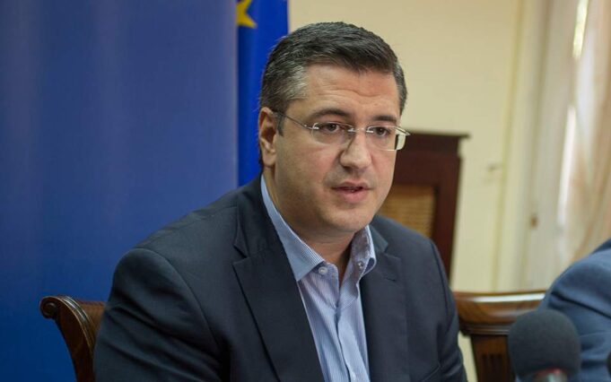 Foreign Ministry slams Turkish entry ban for Governor Tzitzikostas