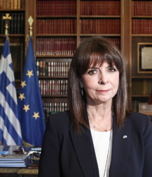 President Sakellaropoulou sends holiday wishes to the Hellenes abroad