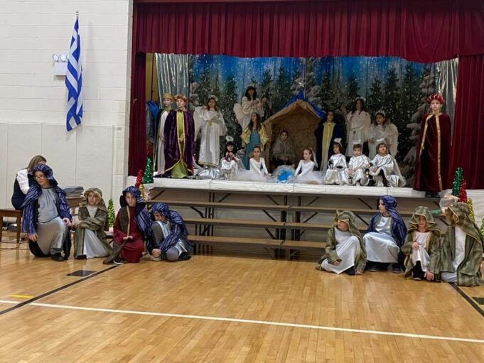 Xριστουγεννιάτικη γιορτή στο Απογευματινό Σχολείο του Whitestone