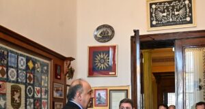 Ν. Ανδρουλάκης: Προτεραιότητα να χτυπά δυνατά η καρδιά του Ελληνισμού στην Κωνσταντινούπολη