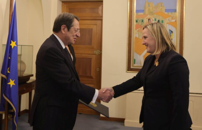 Ο Πρόεδρος δέχθηκε τα διαπιστευτήρια της νέας Πρέσβεως των ΗΠΑ