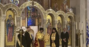 Επιμνημόσυνη δέηση για τους νεκρούς των Τεμπών στη Νέα Υόρκη