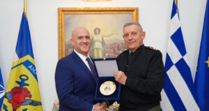 Συνάντηση αρχηγού ΓΕΕΘΑ με τον Εντι Ζεμενίδη, εκτελεστικό διευθυντή της HALC