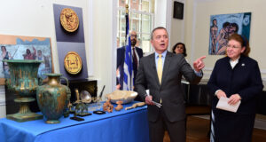 Σε Ουάσιγκτον και Νέα Υόρκη η Υπουργός Πολιτισμού Λίνα Μενδώνη