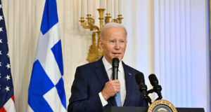 Tην Ημέρα της Ελληνικής Ανεξαρτησίας τίμησε ο Πρόεδρος Μπάιντεν με δεξίωση στο Λευκό Οίκo