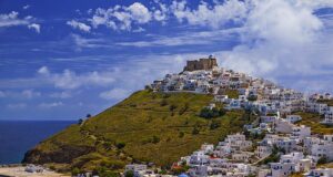 Η Αστυπάλαια στην ετήσια λίστα με τις 50 καλύτερες ταξιδιωτικές ιδέες του Guardian για το 2026